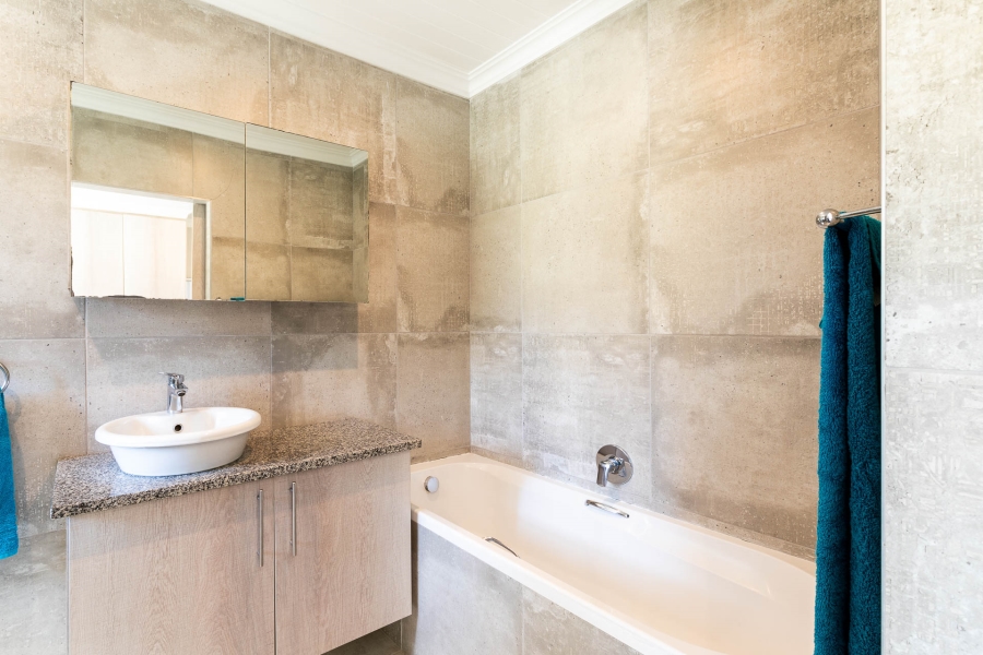 4 Bedroom Property for Sale in Bergsig Western Cape